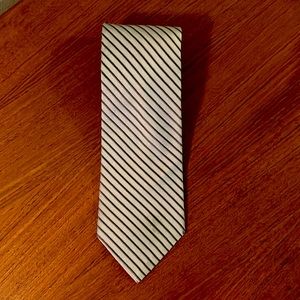 Professional sexy DKNY tie